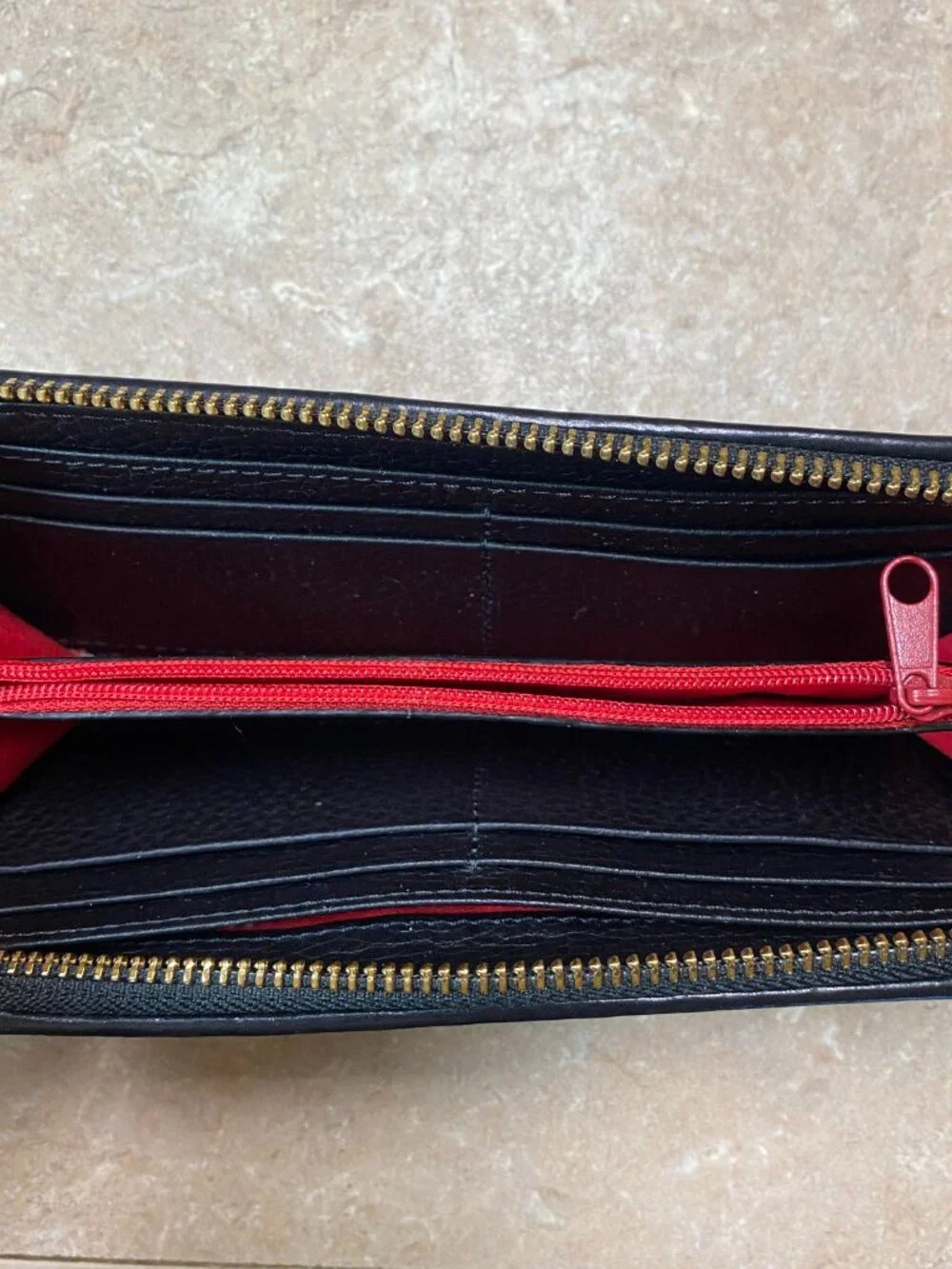 Dooney & Bourke like new